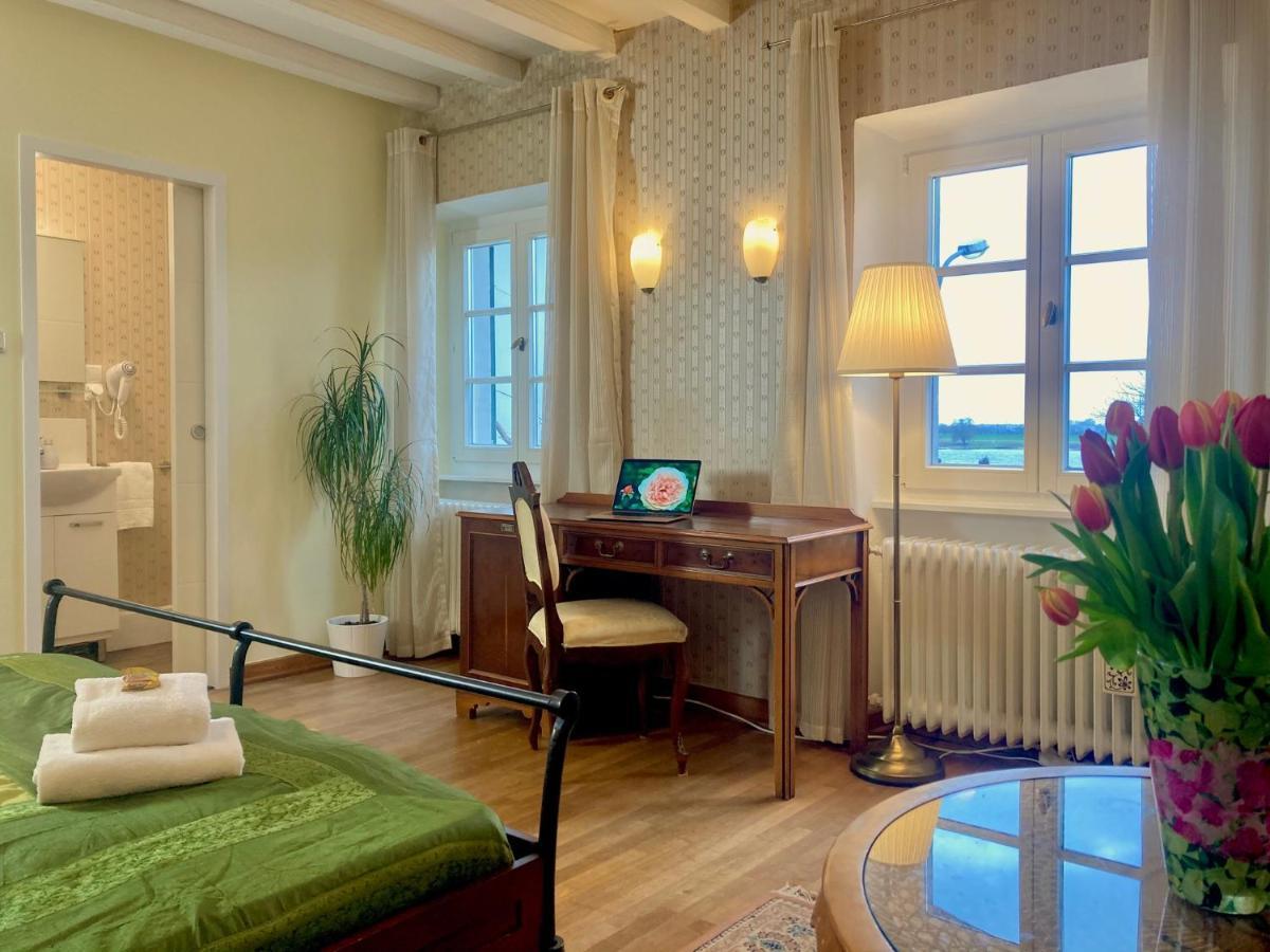 Rhein River Guesthouse - Direkt Am Rhein Λεβερκούζεν Εξωτερικό φωτογραφία