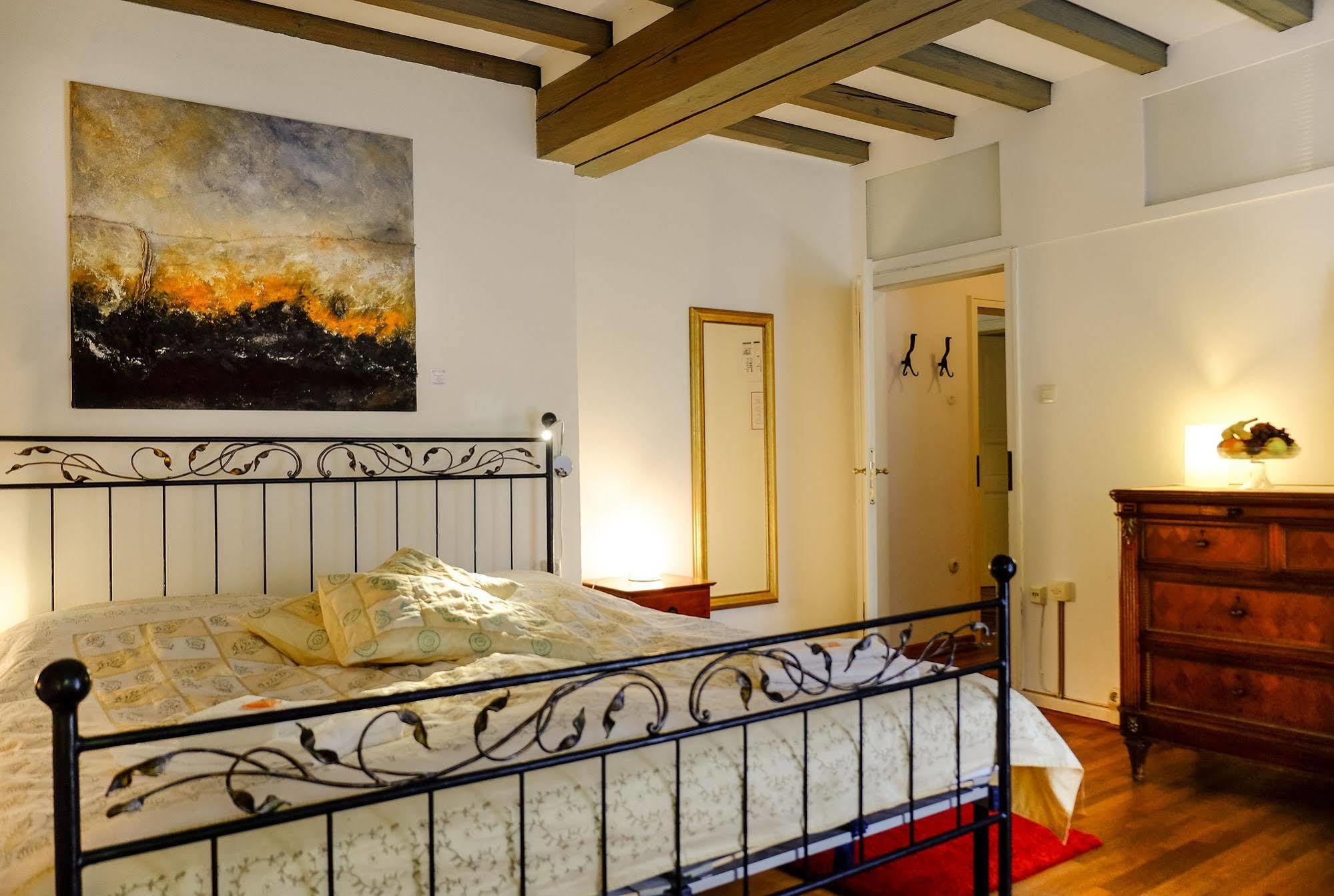 Rhein River Guesthouse - Direkt Am Rhein Λεβερκούζεν Εξωτερικό φωτογραφία